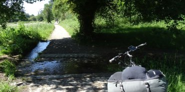 El caminó