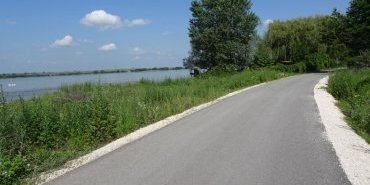 Une piste agréable le long du Danube