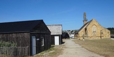 L'autre côté de l'église