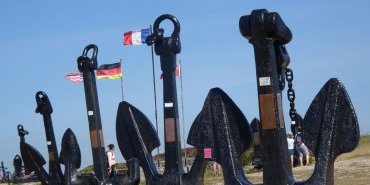 Anchors in memorial