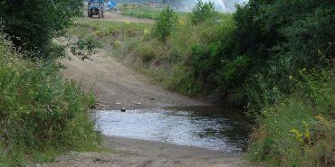 Le chemin passe par un gué...
