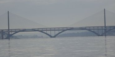 Pont au fond de la baie