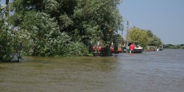 En barque le long du Danube