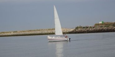 A boat in the bay