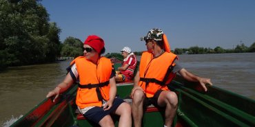 En barque le long du Danube