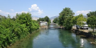 Marshes and watercourses when arriving at Shkoder